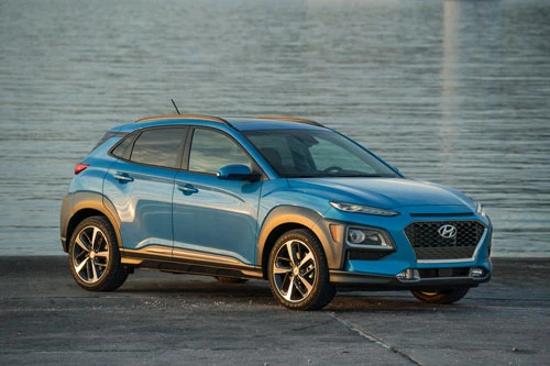 =5. Hyundai Kona (mức tiêu hao nhiên liệu ở đường hỗn hợp: 9,4 lít /100 km).