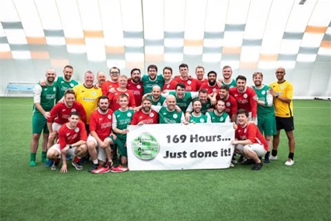 Một trận đấu từ thiện ở Xứ Wales đã kéo dài tới 169 tiếng đồng hồ nhưng không phải liên tục