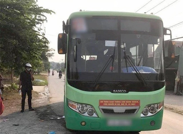 Nữ nhân viên xe buýt bị nam hành khách đâm chết - 1