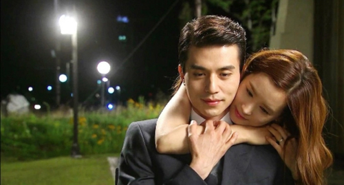 Nếu cuộc sống vợ chồng xuất hiện dấu hiệu này, báo hiệu 90% người kia đang ngoại tình