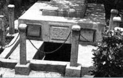 Sửng sốt trước những chiếc "quan tài biết chạy"