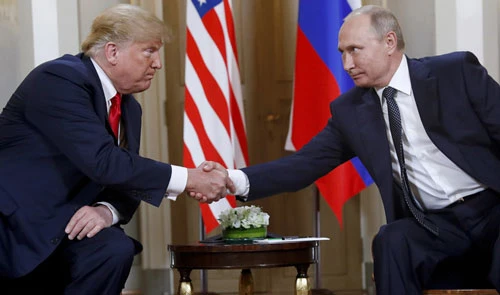 Tổng thống Mỹ Donald Trump và Tổng thống Nga Vladimir Putin. Ảnh: AP.