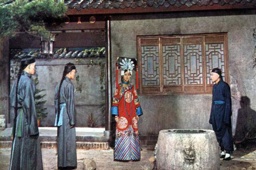 Khám phá về vị phi tần bị Từ Hi Thái hậu đày vào lãnh cung, ném xuống giếng chỉ vì trở thành 'sủng phi' của Hoàng đế nhà Thanh