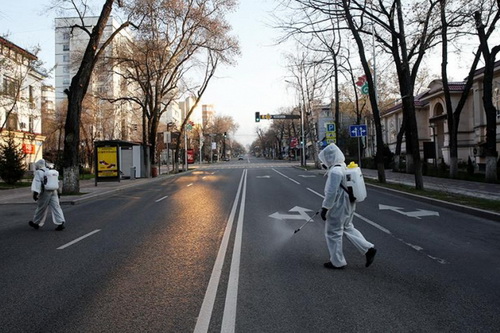 Giá dầu xuất khẩu của Nga đã rẻ hơn 4 lần so với nước đóng chai