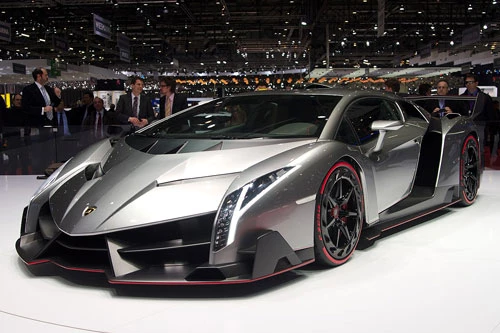 8. Lamborghini Veneno (giá: 4,5 triệu USD).