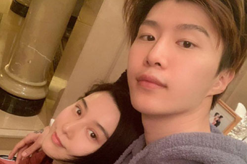 Phạm Băng Băng từng bị bố mẹ đánh bằng móc treo quần áo chỉ vì yêu sớm