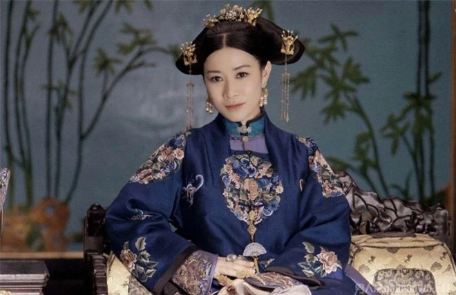 Kế hoàng hậu tự cắt tóc mình: Đó là nhát dao cắt đứt 3 giá trị đẹp đẽ nhất của người phụ nữ Mãn Châu - Ảnh 7.