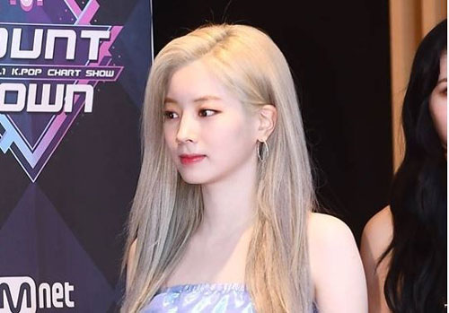 Làn da trắng mịn như 'đậu hũ non' của hai mỹ nhân JYP