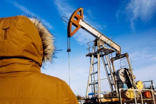 Giá xuất khẩu dầu thô của Nga đang tụt dốc không phanh. Ảnh: Argus Media.