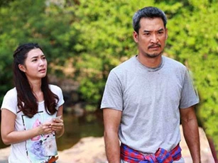 Là đứa trẻ bị bỏ rơi từ khi lọt lòng nên khi nghe người quen nói về tung tích của bố, tôi đi tìm và bật khóc khi đối mặt với ông ấy
