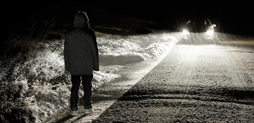 Dễ 'rước họa vào thân' nếu như làm những điều này khi đi đường vào ban đêm