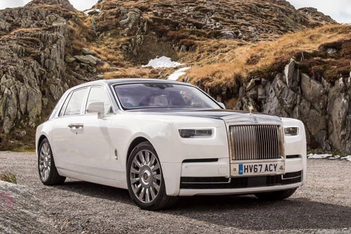 3. Rolls-Royce Phantom.