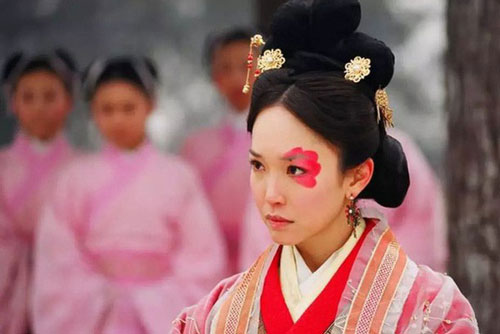 Số phận của người phụ nữ xấu xí nhất Trung Hoa xưa: Kẻ bị ví như Dạ Xoa, người được làm Hoàng hậu