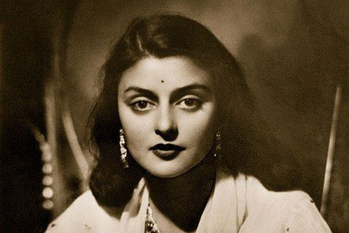 Nhan sắc đi vào lịch sử của hoàng hậu đẹp nhất Ấn Độ và nỗi đau đến khi qua đời cũng không nguôi