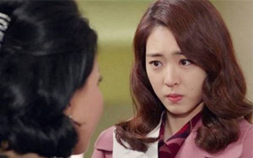 Xinh đẹp, có bằng cấp nhưng sợ tôi ế chồng, bố mẹ bắt cưới anh bán thịt đầu ngõ và cái kết bất ngờ