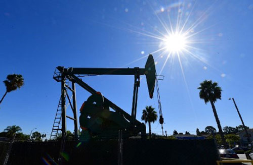 Giá xăng, dầu (2/4): Thị trường bất ổn