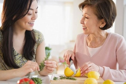 'Bi hài' chuyện con dâu 'khắc tuổi' mẹ chồng và cách hóa giải