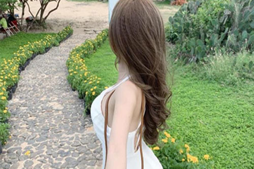 Tưởng lấy được người chồng hoàn hảo, cô vợ sốc khi biết 'một nửa' dùng nick ảo 'mèo vờn chuột' với bạn tình