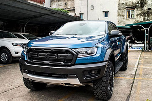 Ford Ranger Raptor 2020 giá 'ngon' tại Việt Nam, khiến Mitsubishi Triton, Mazda BT-50 'suy sụp'