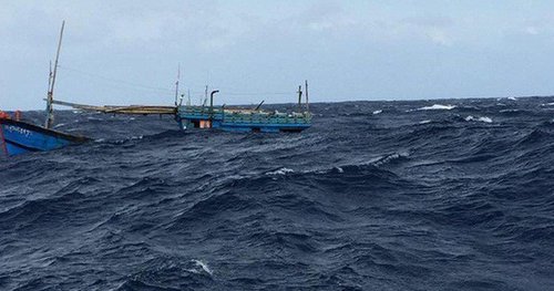 Khẩn cấp xác minh thông tin 8 ngư dân mất tích cùng tàu cá