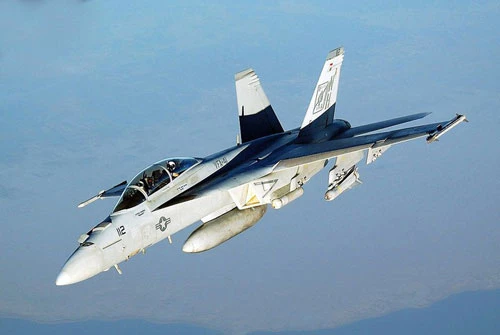Truyền thông khu vực Trung Đông cho biết, vào ngày 20/3 đã xảy ra một sự việc khá nghiêm trọng khi phòng không Iran cho biết, họ đã sẵn sàng bắn hạ chiếc tiêm kích hạm F/A-18 Super Hornet của hải quân Mỹ.