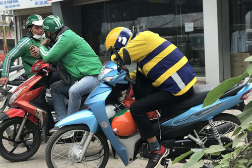 Xe ôm công nghệ tạm dừng hoạt động ở Hà Nội