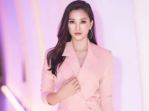 Hoa Hậu Tiểu Vy: "Bố mẹ ảnh hưởng rất lớn đến phong cách ăn mặc của tôi"