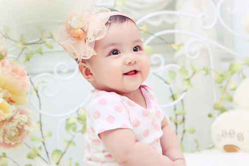 Năm 2020, đặt tên cho con gái kiểu này dễ mang tài lộc về nhà, tránh điềm xấu đeo bám cả đời