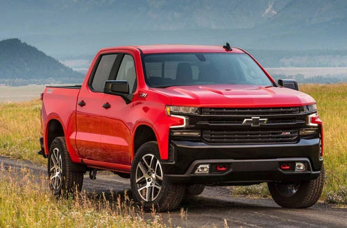 2. Chevrolet Silverado (doanh số: 143.698 chiếc). 2. Chevrolet Silverado (doanh số: 143.698 chiếc).