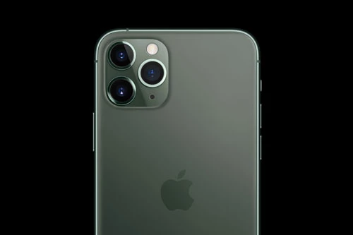=8. iPhone 11 Pro Max (117 điểm).