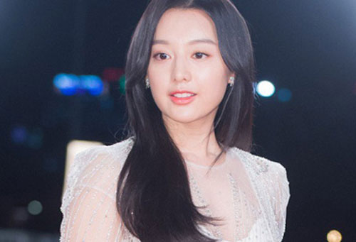 Giữa đại dịch Covid-19, 'tình tin đồn của Song Joong Ki' khiến nhiều người bật khóc vì lời chia sẻ này