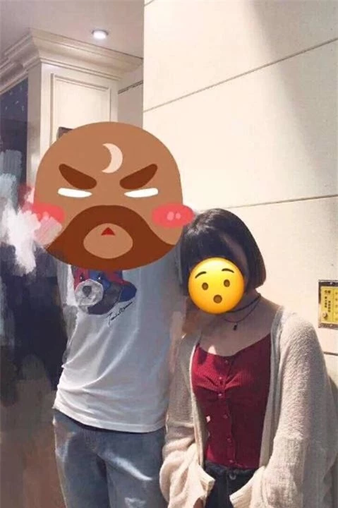 Cô nàng chụp ảnh cùng