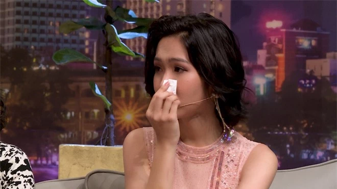 Mẹ ruột hoa hậu chuyển giới Nhật Hà: Tôi đưa con đi khám bác sĩ nhưng bất thành - Ảnh 5. Mẹ ruột hoa hậu chuyển giới Nhật Hà: Tôi đưa con đi khám bác sĩ nhưng bất thành - Ảnh 5.
