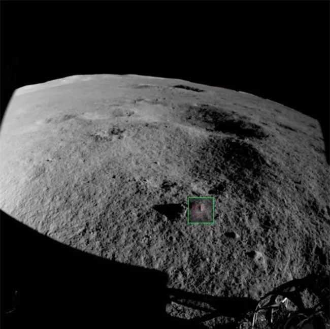 Phát hiện những viên đá lạ ở phần tối của Mặt Trăng - 2