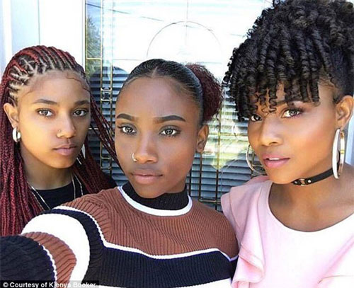 Thêm bức ảnh khiến cộng đồng mạng tranh cãi nảy lửa: Ai là mẹ, ai là con