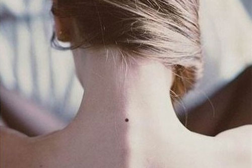 Những nốt ruồi trên cơ thể có khả năng mang tới 'đại phú quý', chị em tuyệt đối đừng tẩy xóa