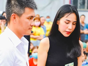 Công Vinh bị mỉa mai, lo làm từ thiện miền Tây mà không thấy về Nghệ An giúp đỡ, Thủy Tiên nhẹ nhàng phản pháo