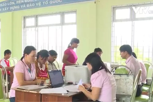 Đề xuất hộ nghèo được giảm 15% lãi vay