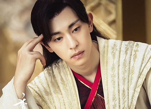 Những mỹ nam Hoa ngữ có tạo hình cổ trang đẹp 'hút hồn', khiến khán giả 'yêu từ cái nhìn đầu tiên'