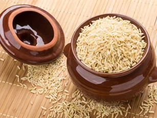 Đặt hũ gạo chỗ này, Thần Tài ‘gật đầu’ ưng ý, gia chủ dễ đổi vận, giàu lên trông thấy