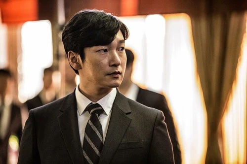 Những thông tin chi tiết của mùa phim thứ hai hiện chưa được tiết lộ. Tuy nhiên, dựa trên cuộc gọi điện thoại ở cuối mùa đầu tiên, khán giả có lẽ sẽ theo chân Hwang Shi Mok và Han Yeo Jin trong chuyến hành trình vạch trần vụ án tham nhũng của thủ tướng Hàn Quốc.