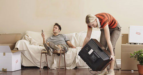 Tôi muốn ly dị vì nhận ra con người thật của chồng trong mùa dịch