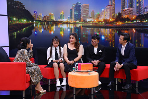 Ốc Thanh Vân đồng cảm với người mẹ đơn thân phải xa con để đi kiếm tiền