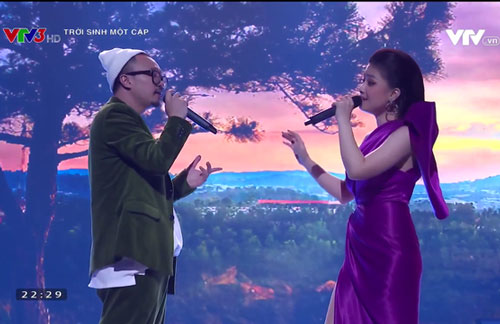 Dương Hoàng Yến - Hà Lê "song kiếm hợp bích" làm mới "Thành phố buồn"