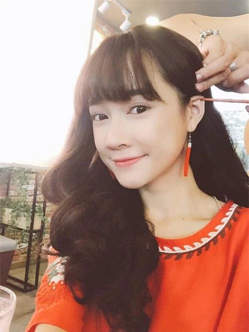 Đây là những mỹ nhân để tóc xoăn đẹp nhất showbiz Việt mà bạn cần học hỏi! - 1