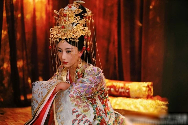 Cố Luân Hòa Hiếu Công Chúa - cô con gái út kỳ lạ được Càn Long yêu thương nhất, hưởng vinh hoa suốt 3 đời Hoàng đế Thanh triều - Ảnh 8.