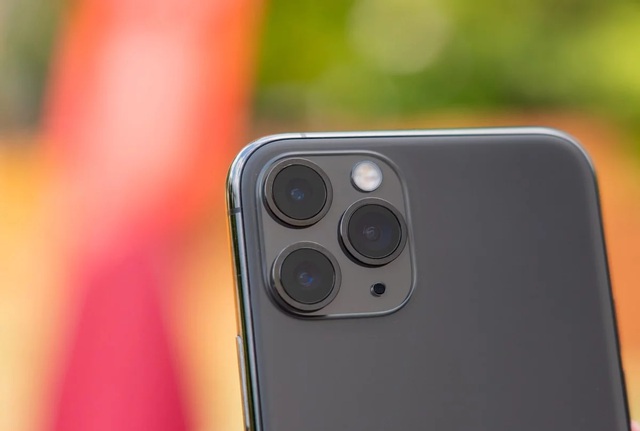 Apple thưởng đậm cho một hacker vì tìm ra lỗi trên iPhone