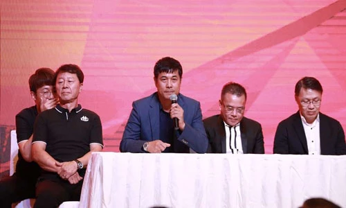 Chủ tịch Nguyễn Hữu Thắng phản đối việc không dùng ngoại binh tại V.League 2020.