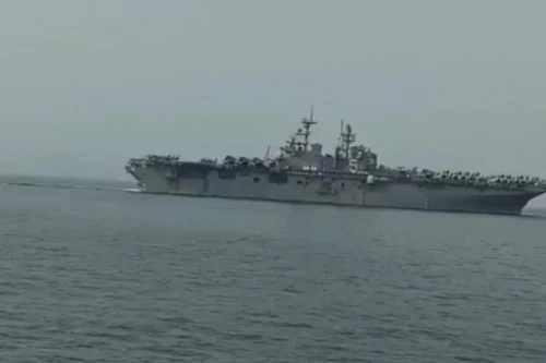 Tàu đổ bộ tấn công USS Bataan (LHD-5) của Hải quân Mỹ. Ảnh: Al Masdar News.