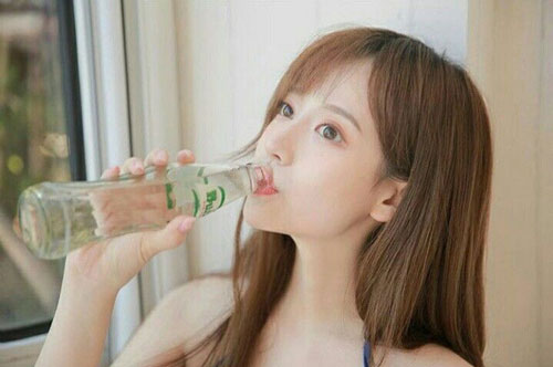 Uống nước theo cách này giúp chị em giảm cân "thần tốc" mà chẳng cần ăn kiêng hay tập luyện cực nhọc